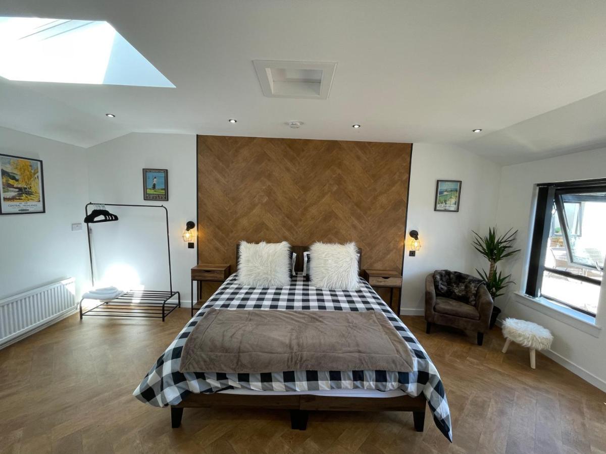 Golfers Dream Guest Suite With Onsite Golf Studio Available For Booking By Guests Strathkinness 外观 照片